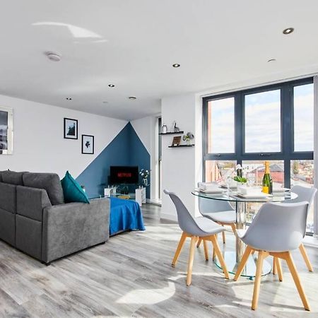 Stylish 2 Bed Apartment With Free Parking, Close To City Centre By Hass Haus Manchester Exterior foto